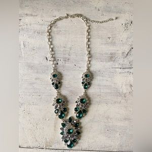 Silver tone Emerald and Crystal Stone Bib Necklace